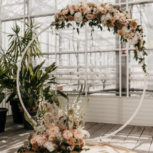 Afbeelding in Gallery-weergave laden, Backdrop rond Wit